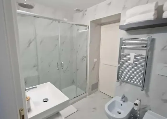 Borgo Pio 182 Vatican Apartment *